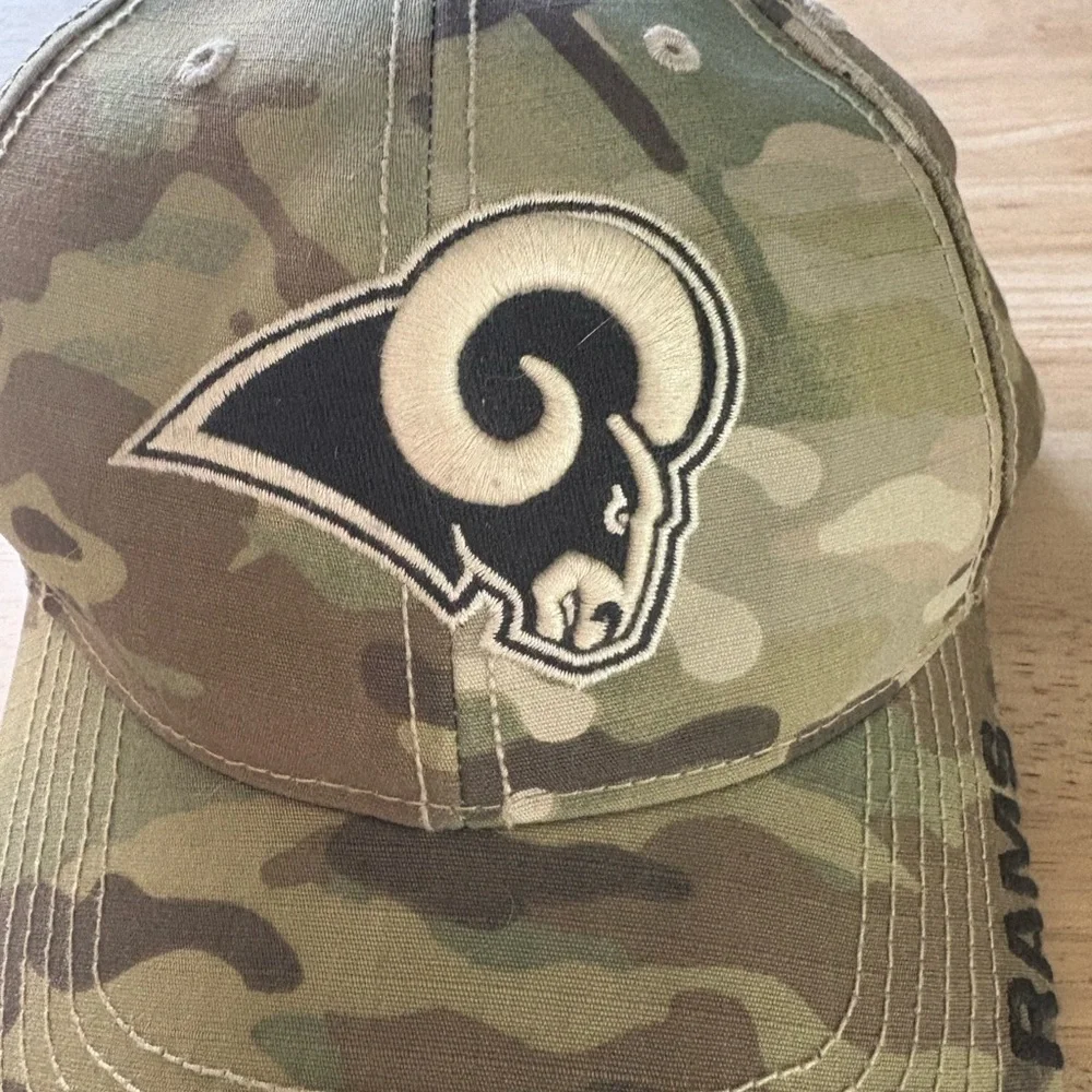 NFL rams hat - Picture 3 of 9